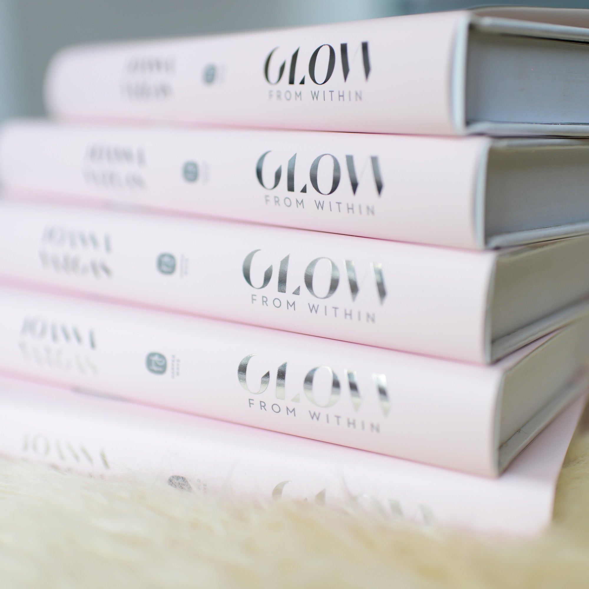 One Week To Glowing Skin - Joanna Vargas