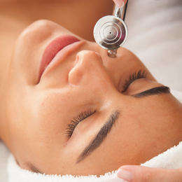 GLASS SKIN DERMAFACIAL